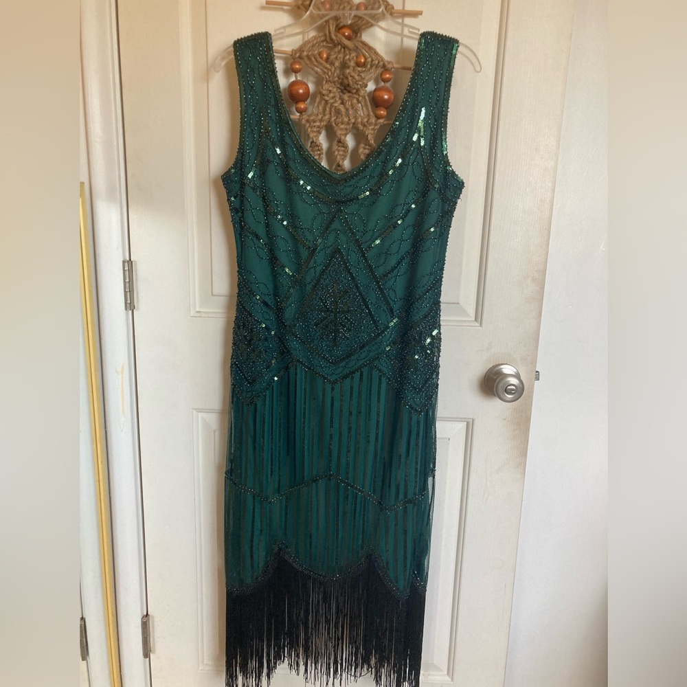 1920s Flapper Dress and Accessories